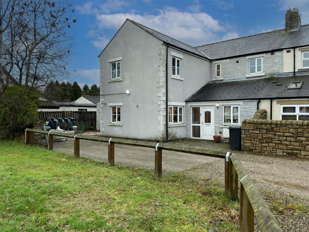 1 The Grove, Fir Tree