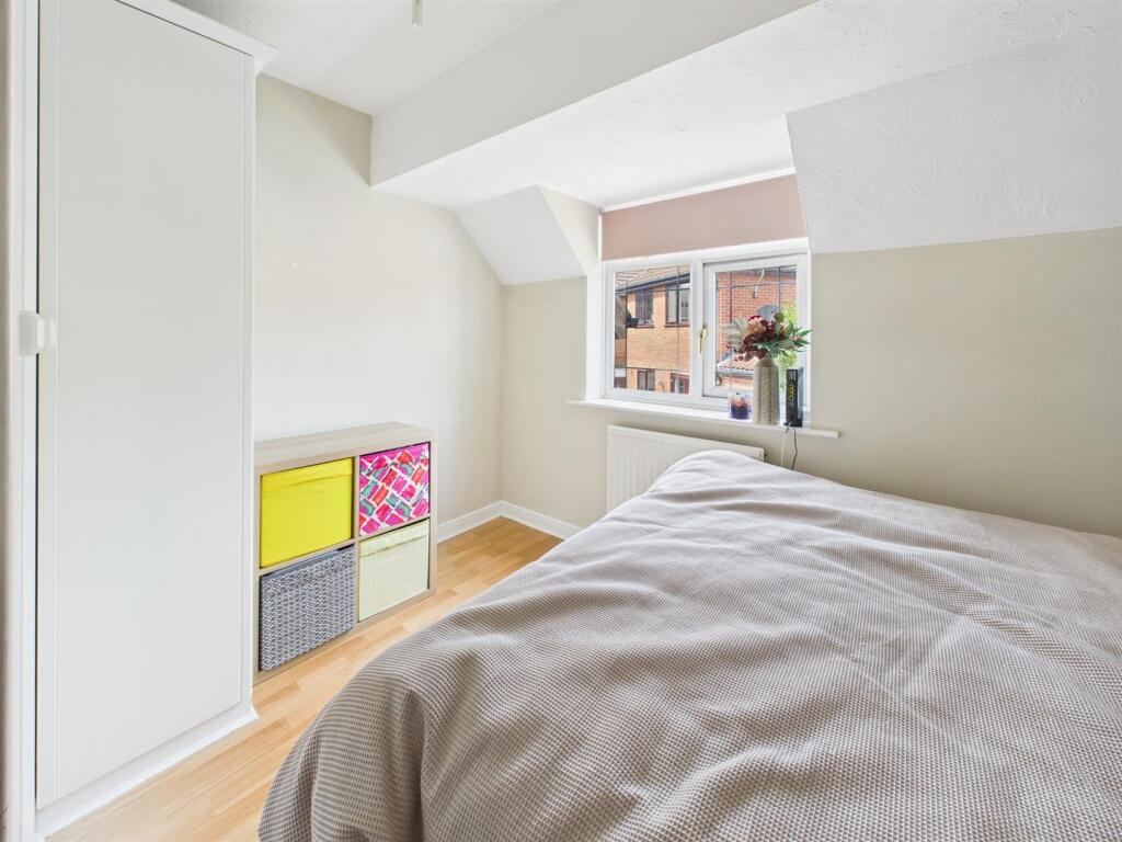 Second Bedroom With In Built Storage