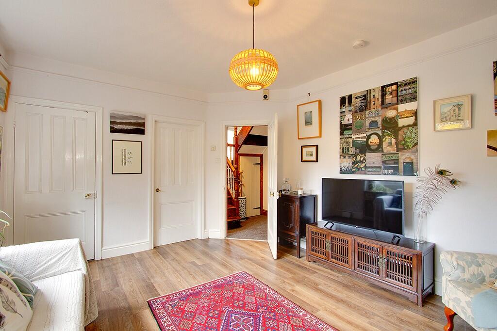 Living/dining room