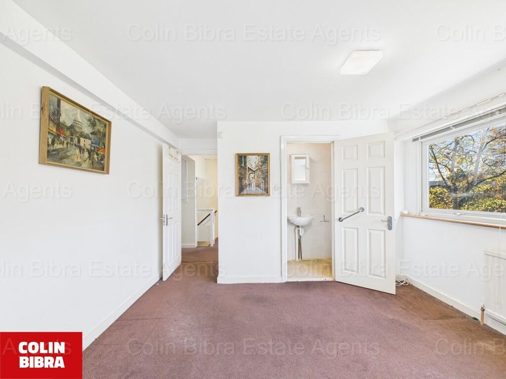 CAM04175G0-PR0064...