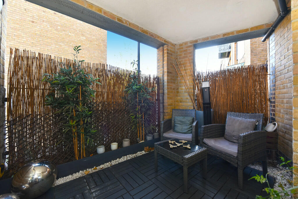 1 Morgan Court (1...