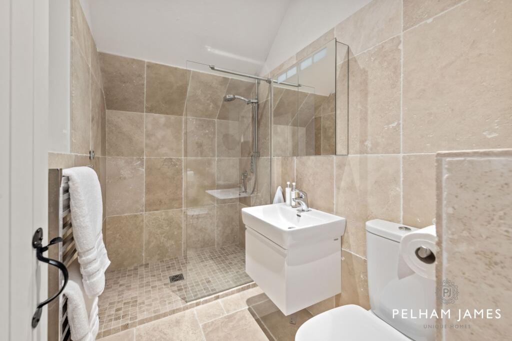 Annexe, Crestwood, Stamford