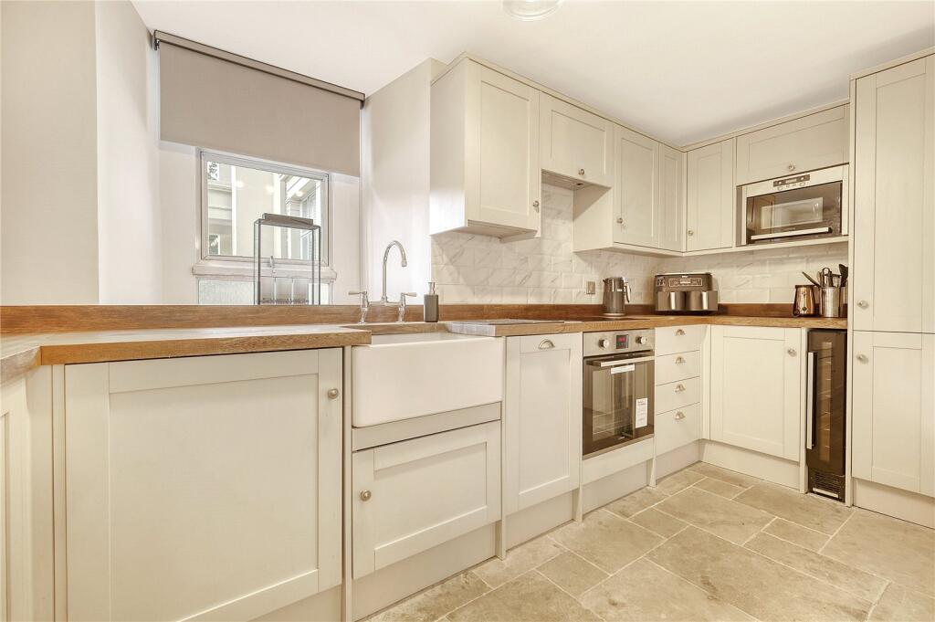 Fitted Kitchen