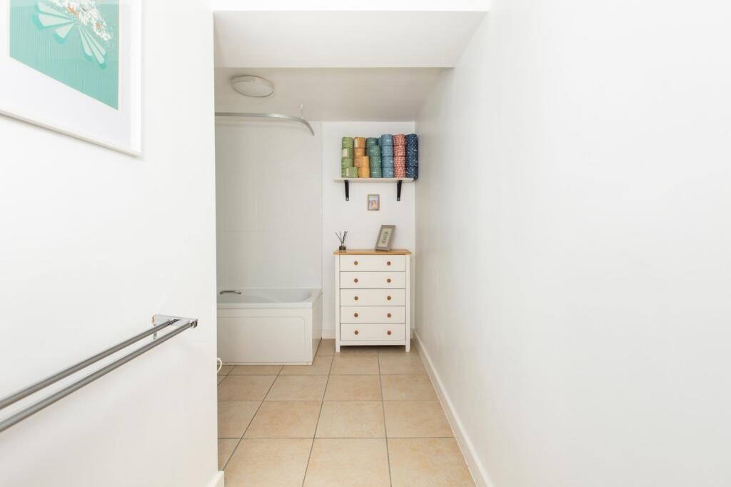 63 st peters court_dec-15.jpg