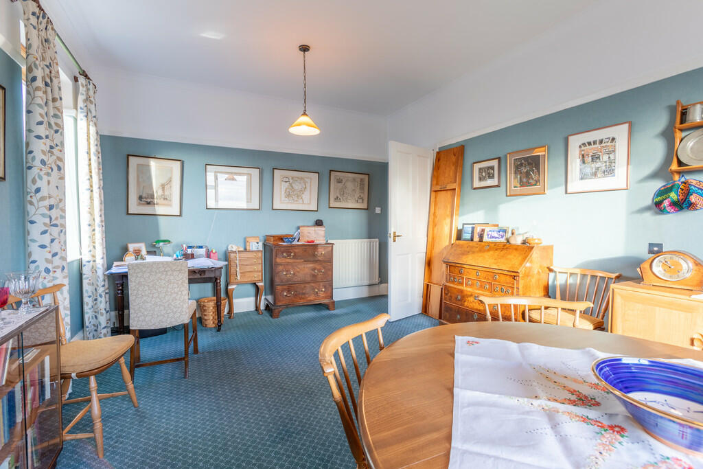 Dining Room/Bedro...