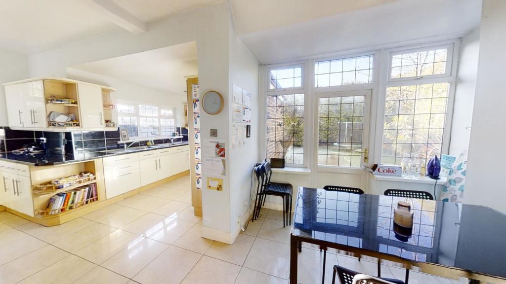 kitchen / diner