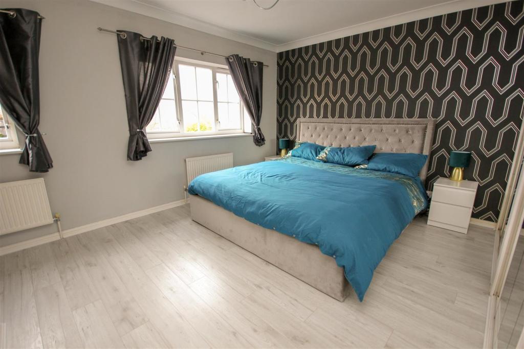 Master Bedroom 1.jpg