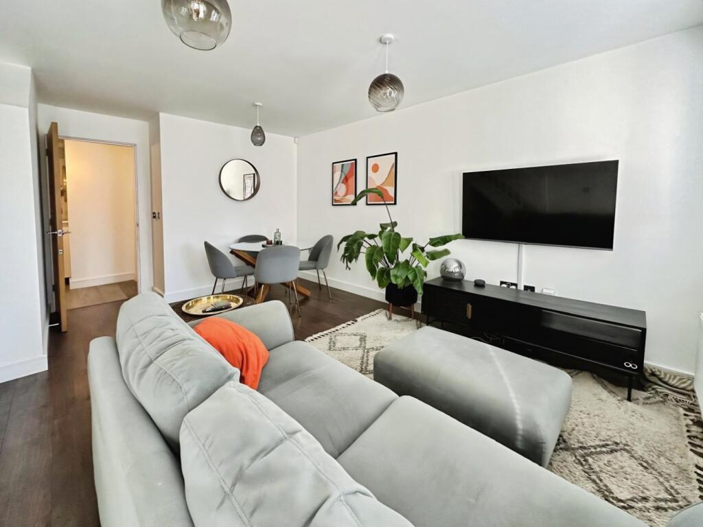 pbox-living_room-341761.jpeg