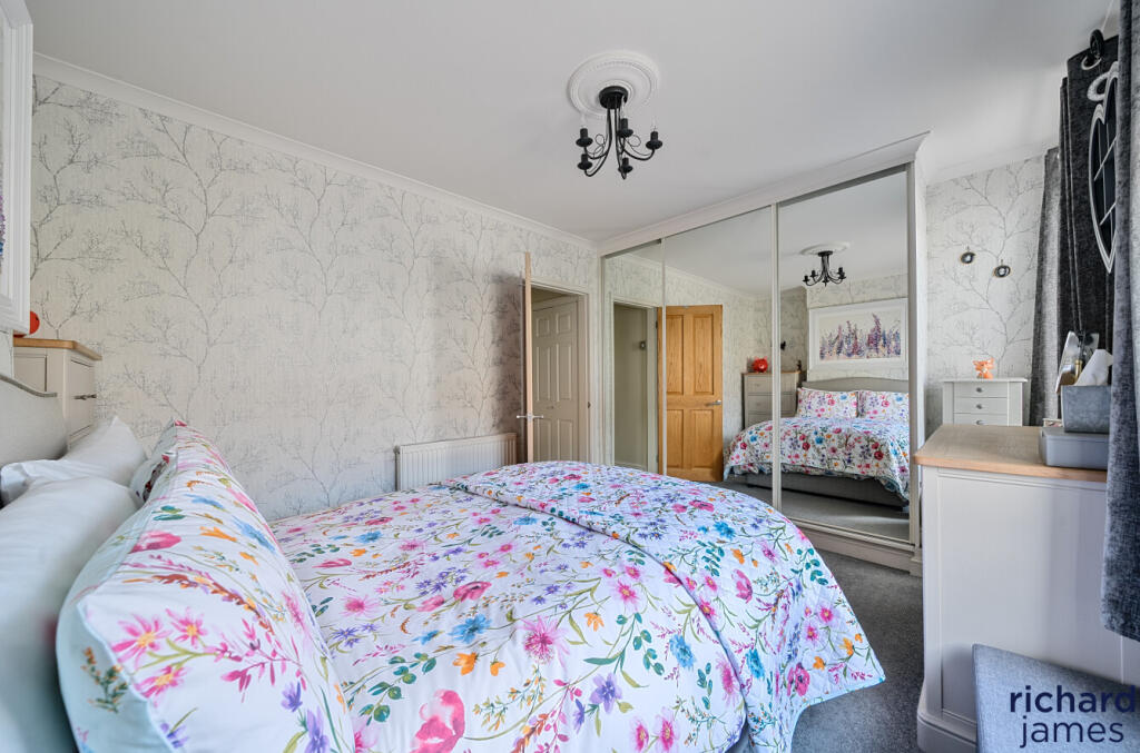 0c96518bf1374208bef9ed9f0ee1c930