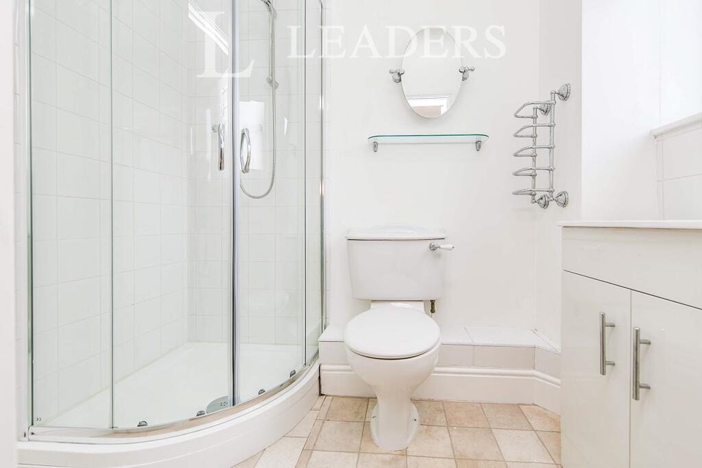 Ensuite