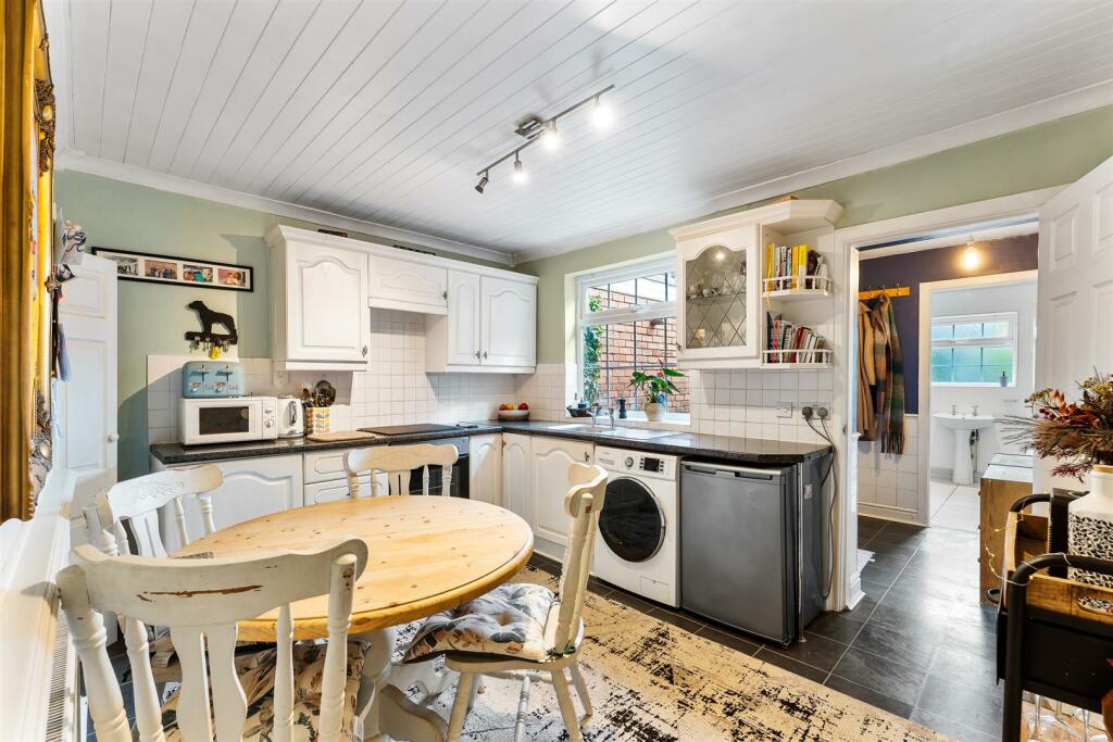 Kitchen Diner
