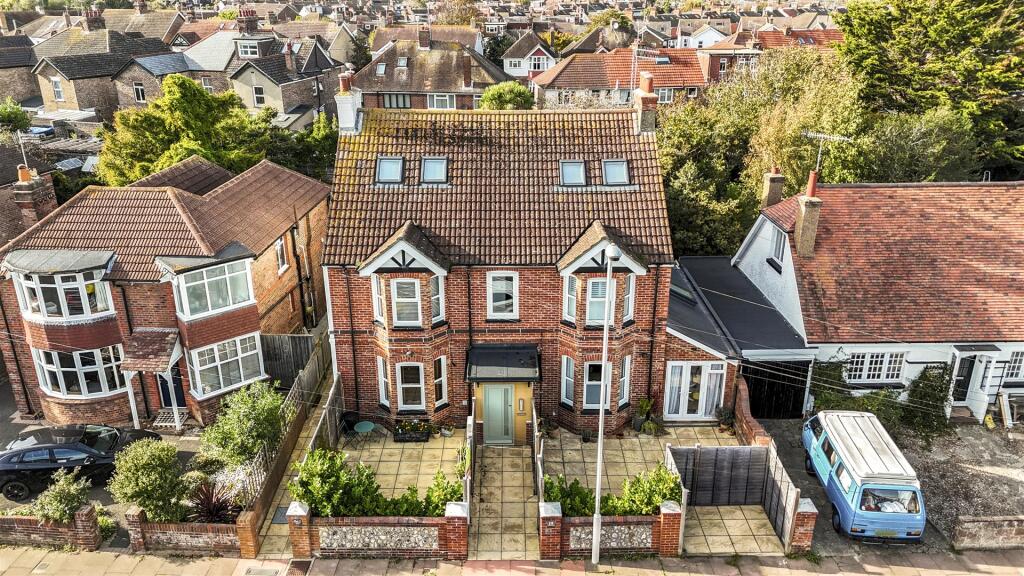 65 Southfields Road_001.JPG