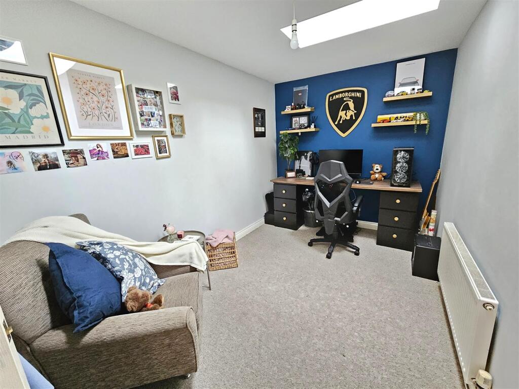 Bedroom 2.jpg