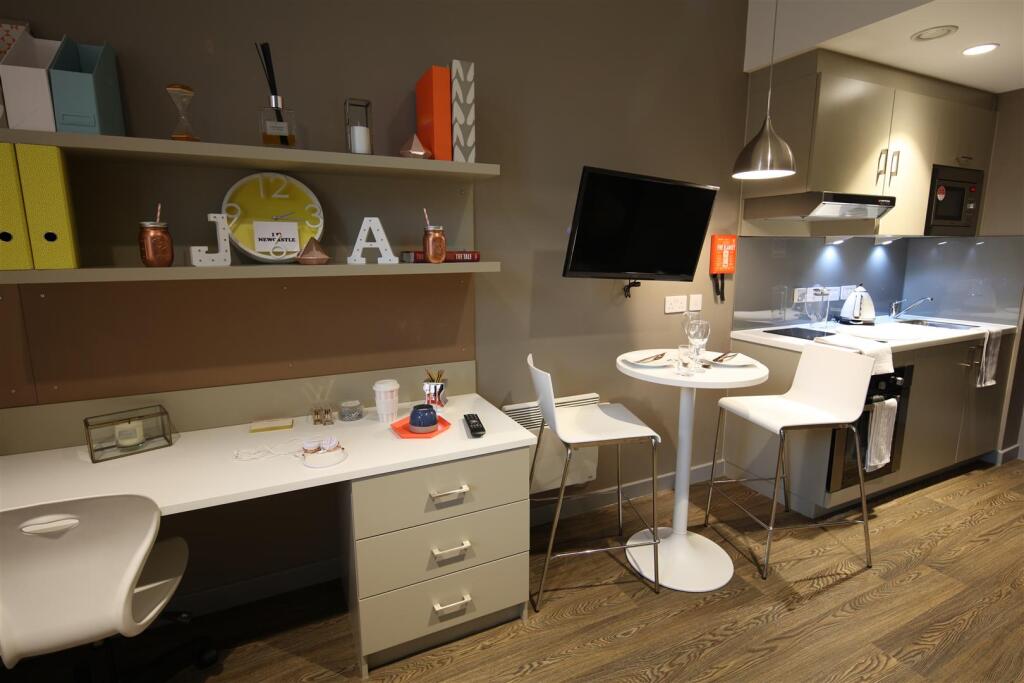 Jesmond premier studio desk space and kitchen.JPG
