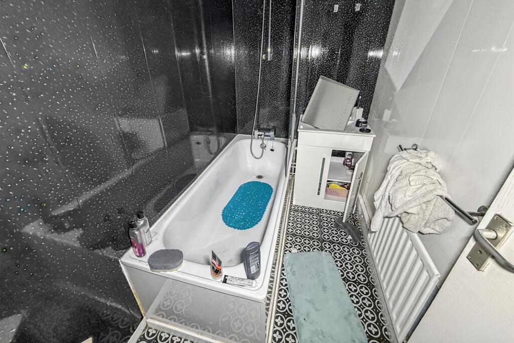 4 Eastbourne Gardens, Cramlington, Northumberland, NE23 8JW