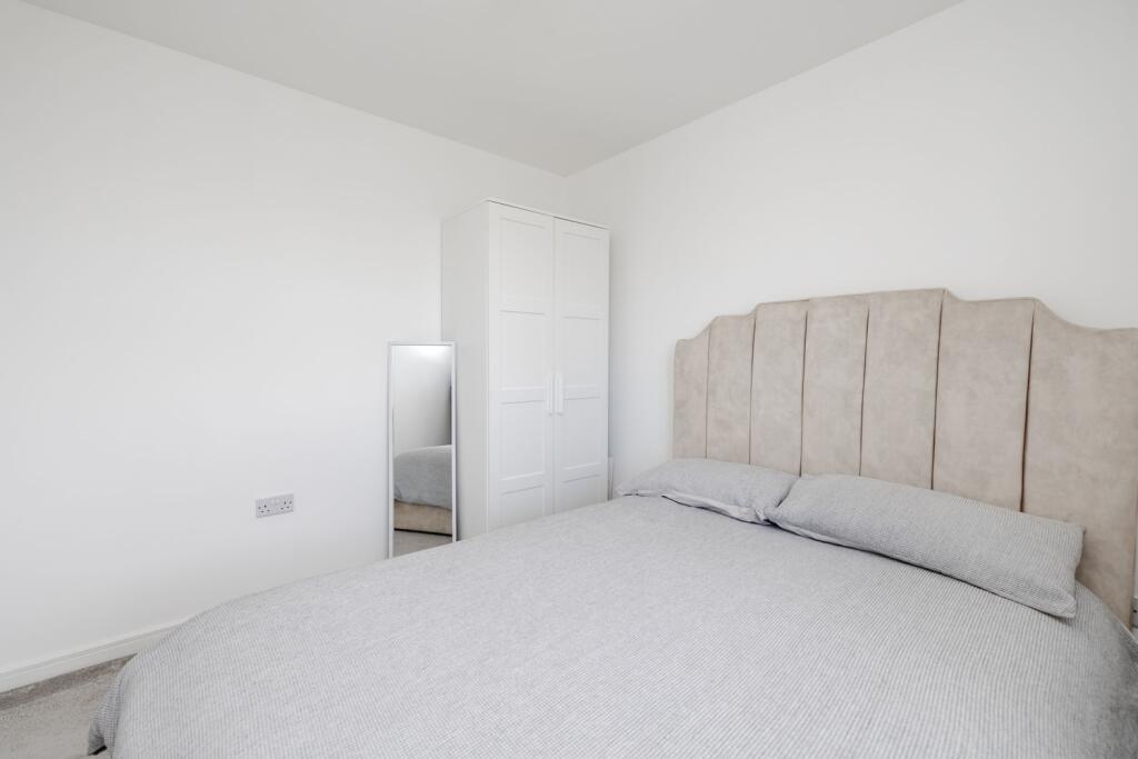 2KnollPlaceMedburnNE200EL-30