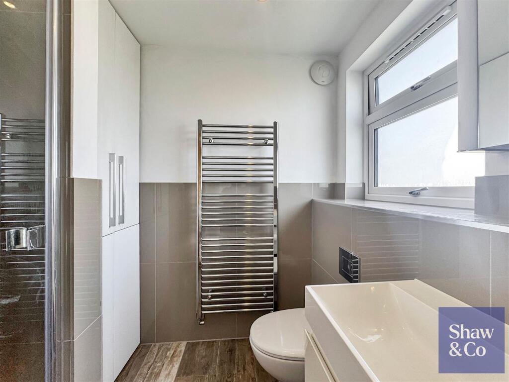 En-Suite.jpeg