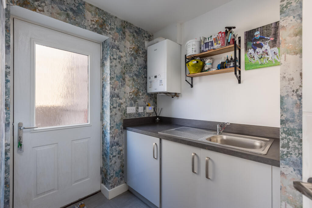 Holly Drive 12 Utility Room