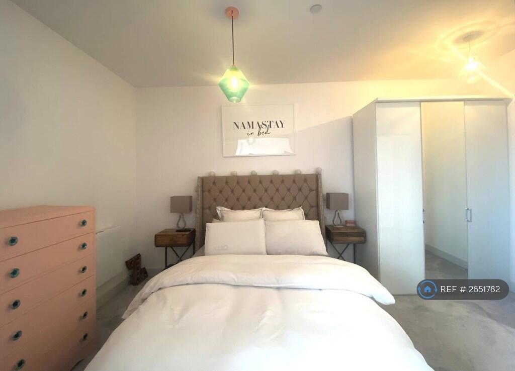 Bedroom And Wardrobes 