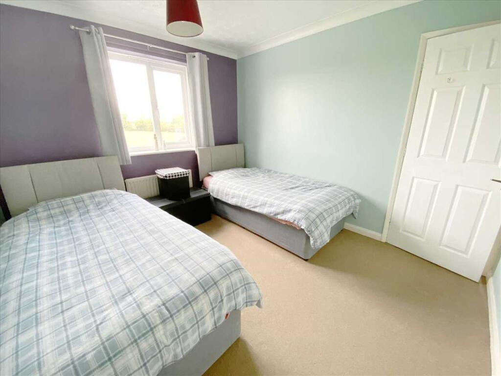 Bedroom 2: