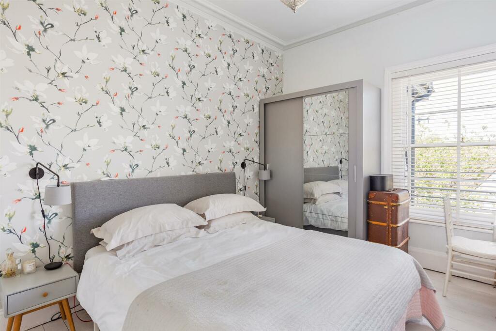 71714_Glaston-House-Battledown  (13)_low.jpg