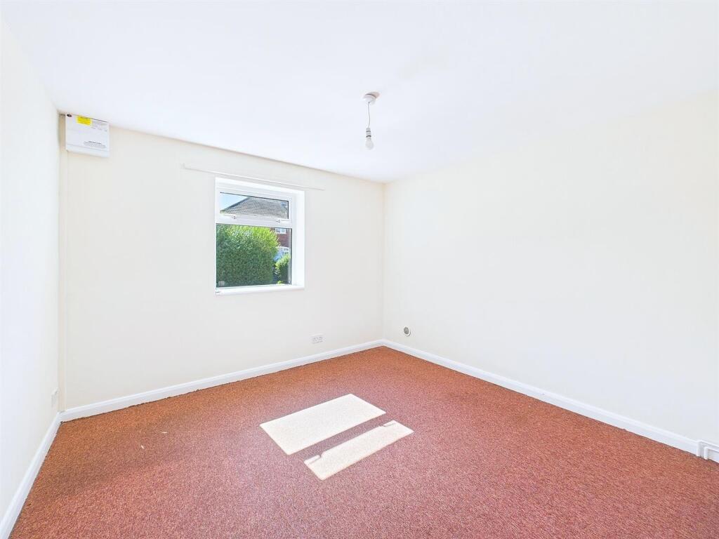 5 - Two Flats for Auction, Fishponds, Bristol.jpg