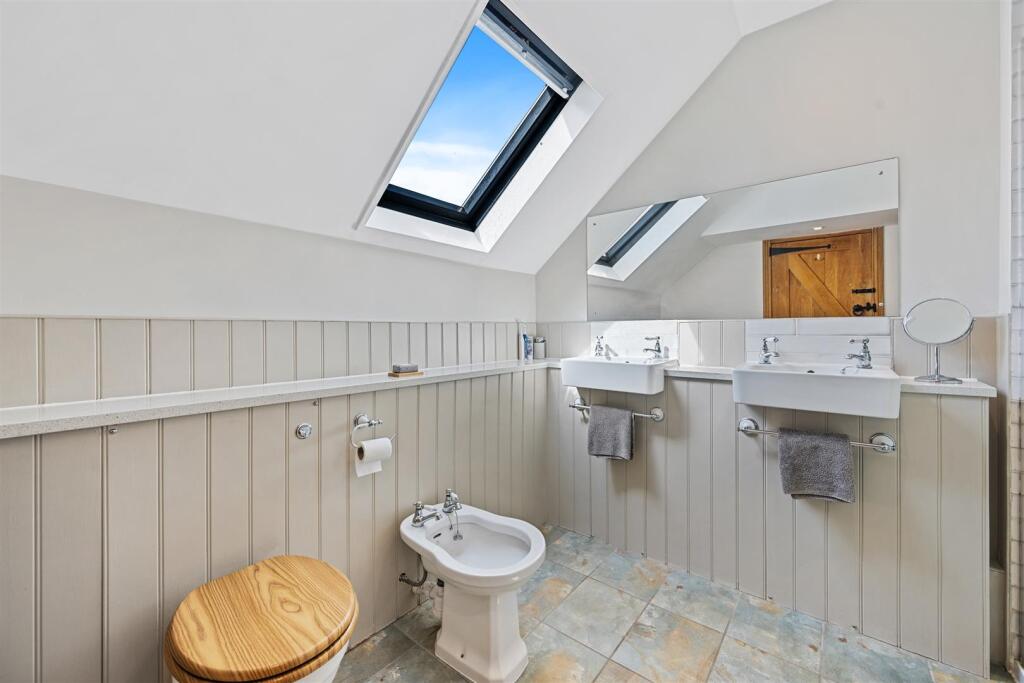 RoseCottageWeb47.jpg