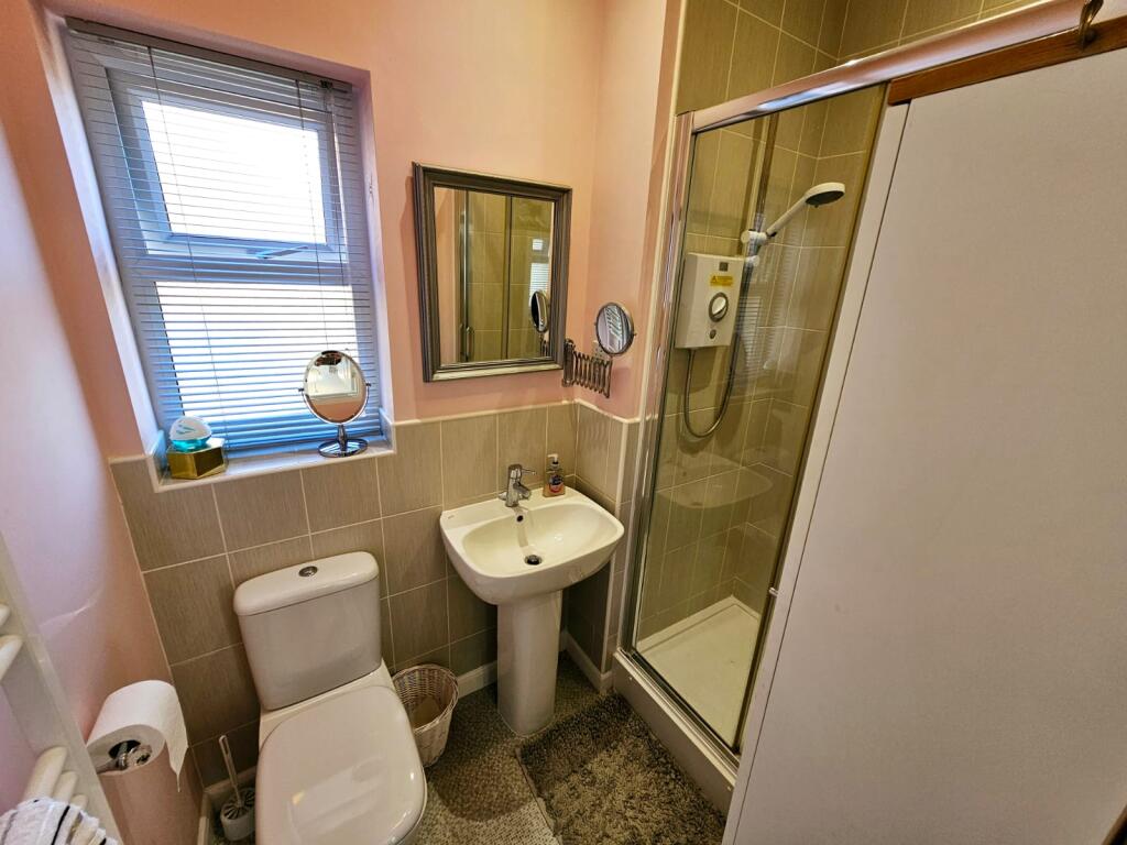 9c401f6b-14e5-45bb-b81d-1fc1ce8634cf