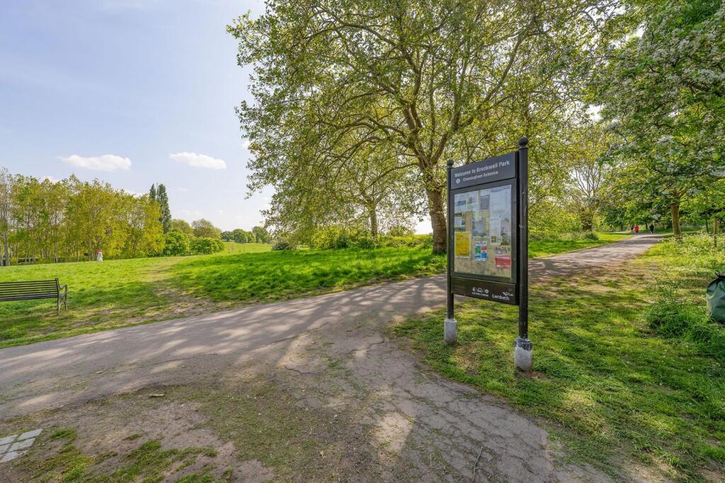 Brockwell Park.jpg