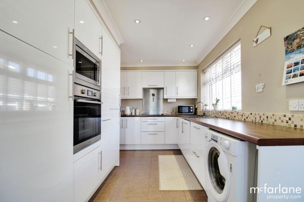Kitchen &amp; Dining Room