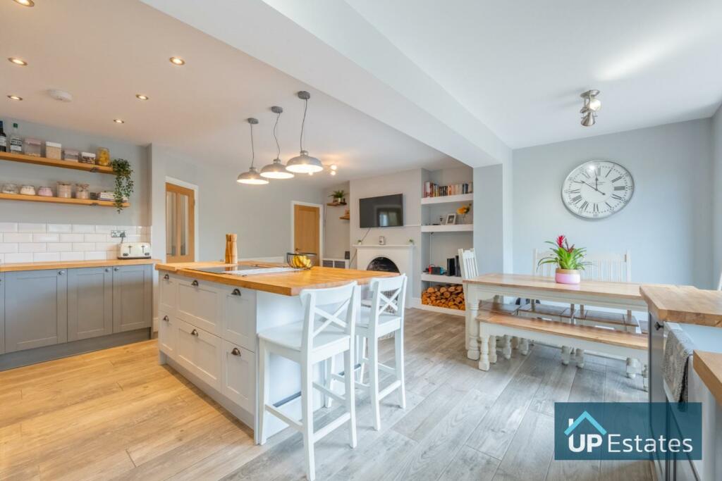 kitchen 4.jpg