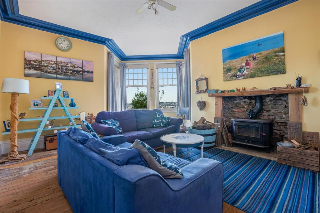 A05 - Beverly Court, Brixham - 230119.jpg