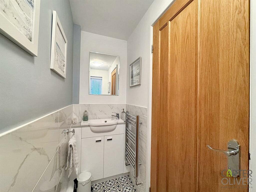 GROUND FLOOR WC