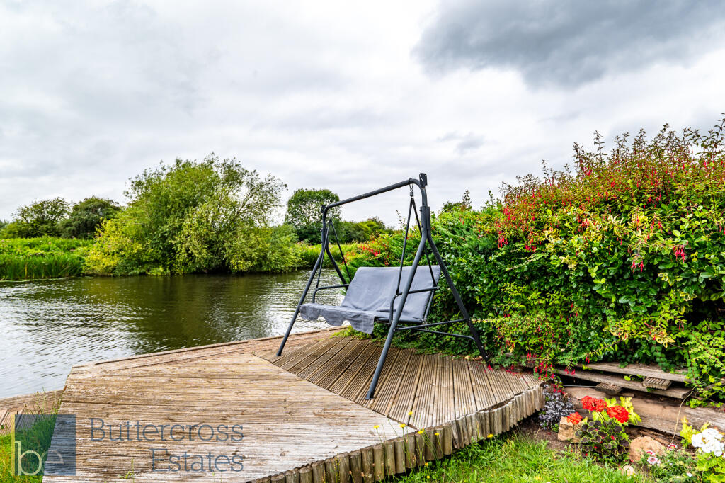 Fishing &amp; Mooring Rights