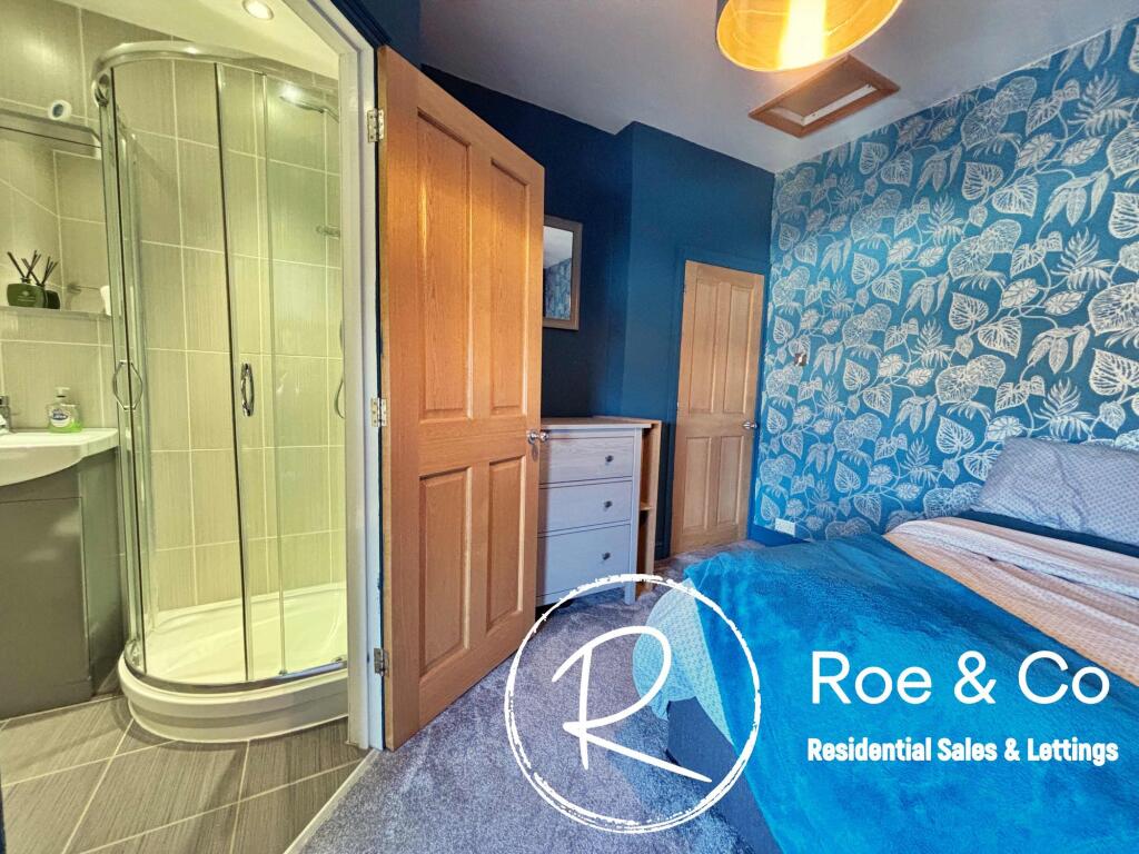 Bedroom two en-suite