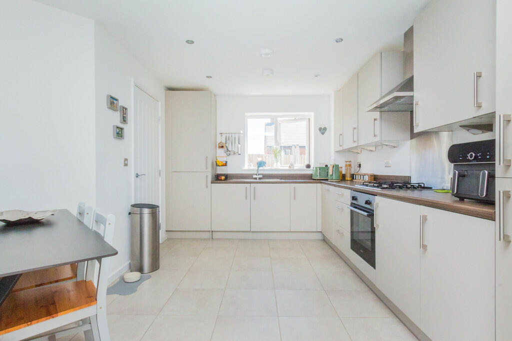 Kitchen/Dining Ro...