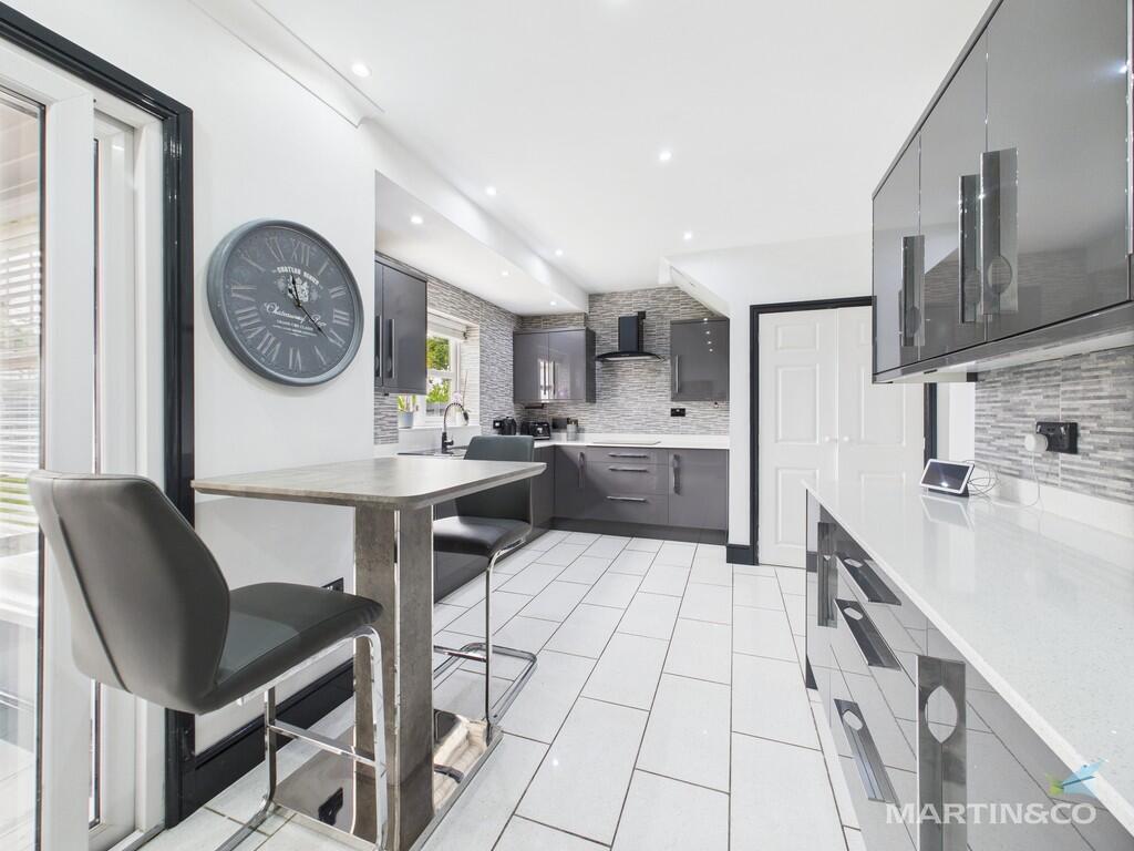 CAM03111G0-PR0365...