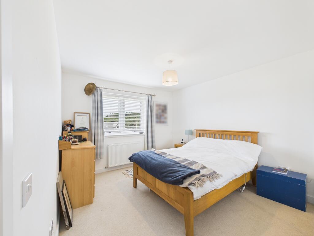 CAM03185G0-PR0104-STILL003