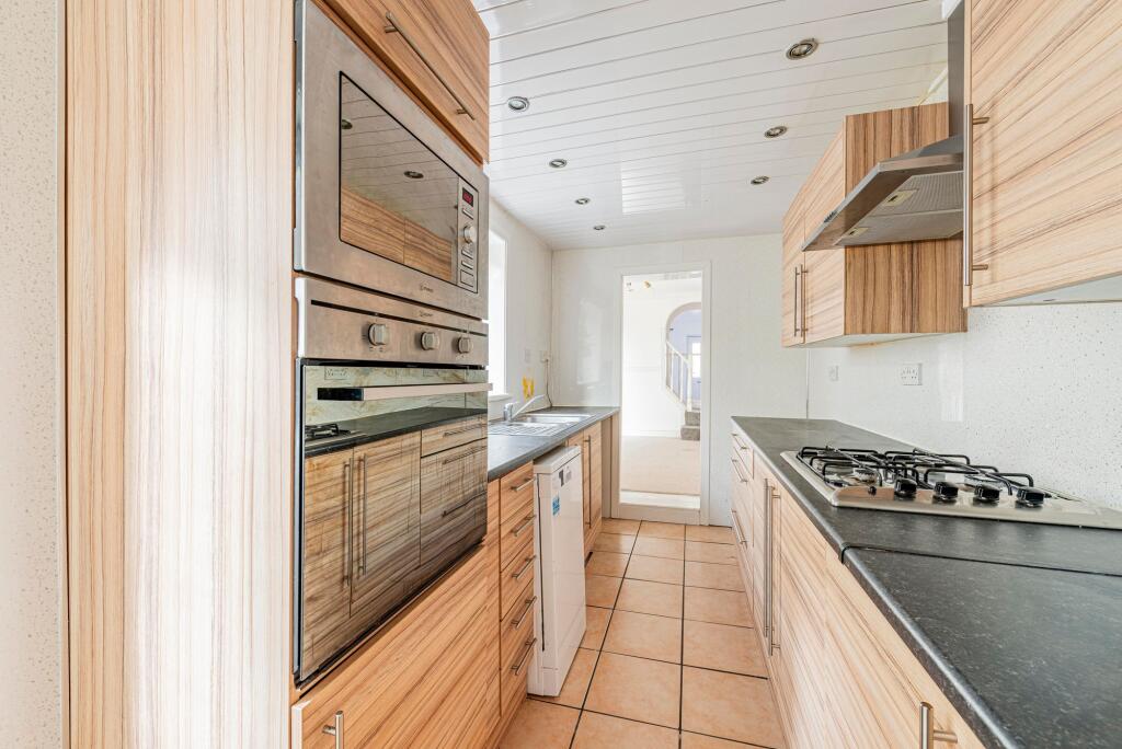 Kitchen (2)