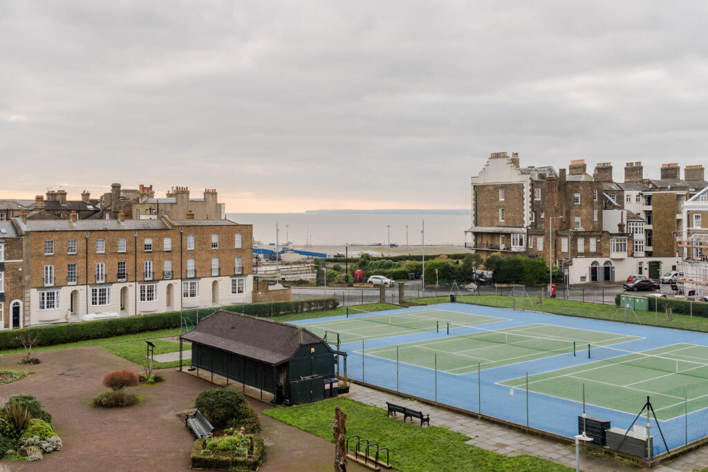 249292 - 34 Spencer Square-12.jpg