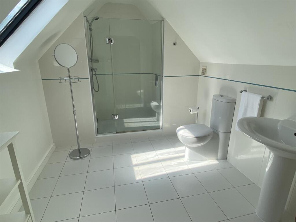 Ensuite shower room