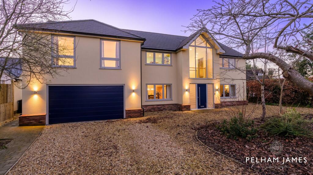 170 Eastgate, Deeping St James