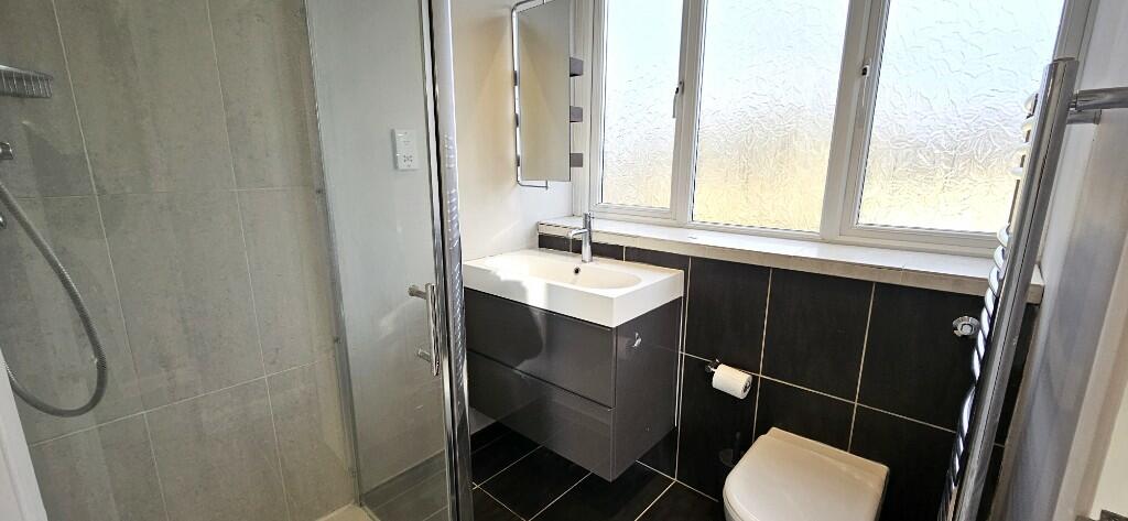 En Suite Shower Room
