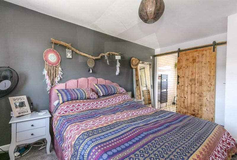Master to En-Suite