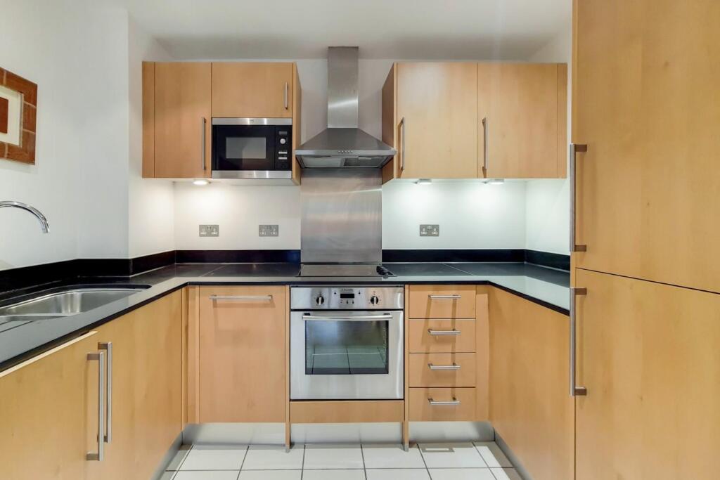 2_Kitchen - Reception-2.jpg