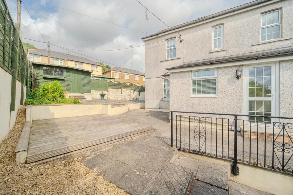 120 Sunnybank Rd-33.jpg