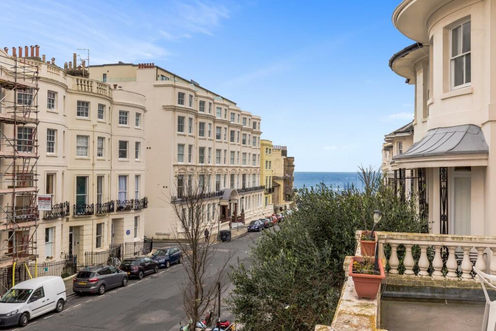 Lansdowne Place, 27, Upper Maisonette-8.JPG