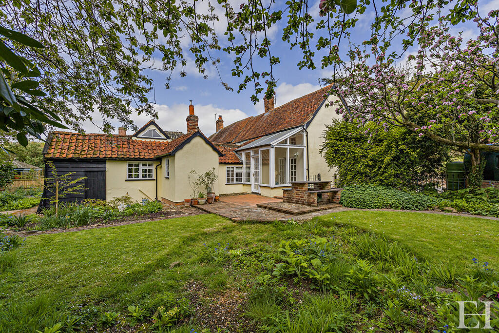 8644160-exteriorW...