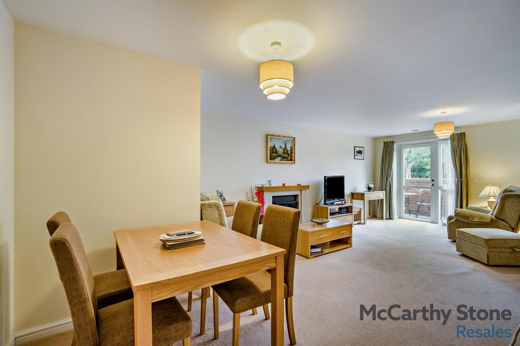 8653830-interior04-800.jpg