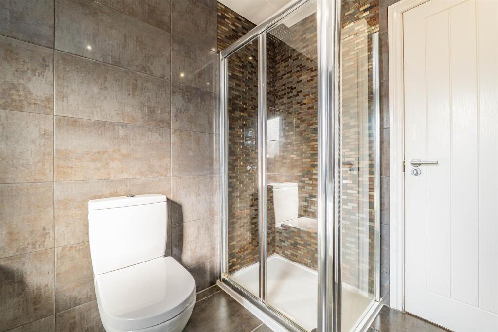 Master Ensuite